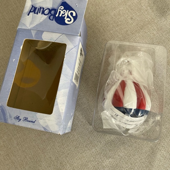 Sky Bound  Hot Air Balloon Ornaments - Picture 7 of 11